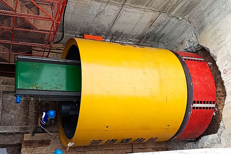 元盾集团再添佳绩！1.8米钢管盾构机顶管穿越项目468米长距离工程顺利出洞